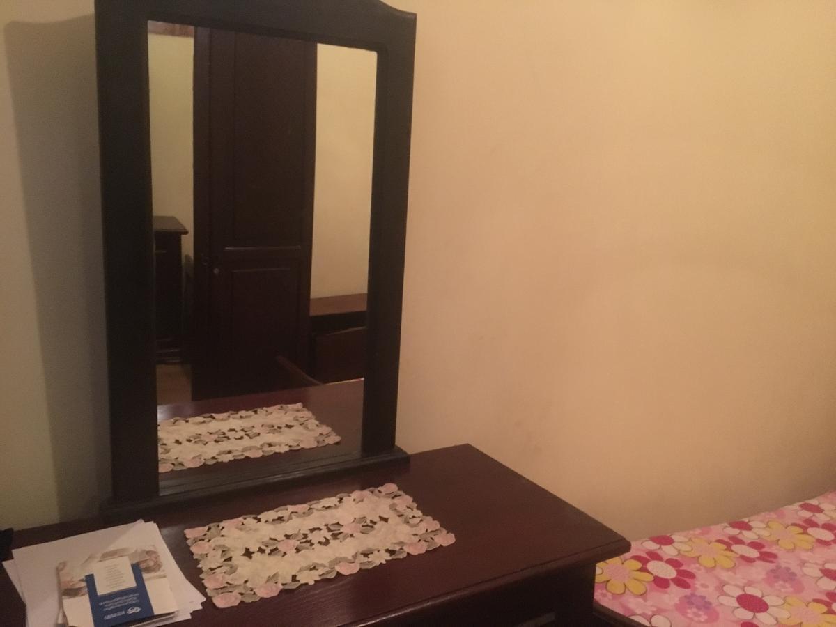 Duru'S Apartment With 3 Bedrooms Batumi Bagian luar foto